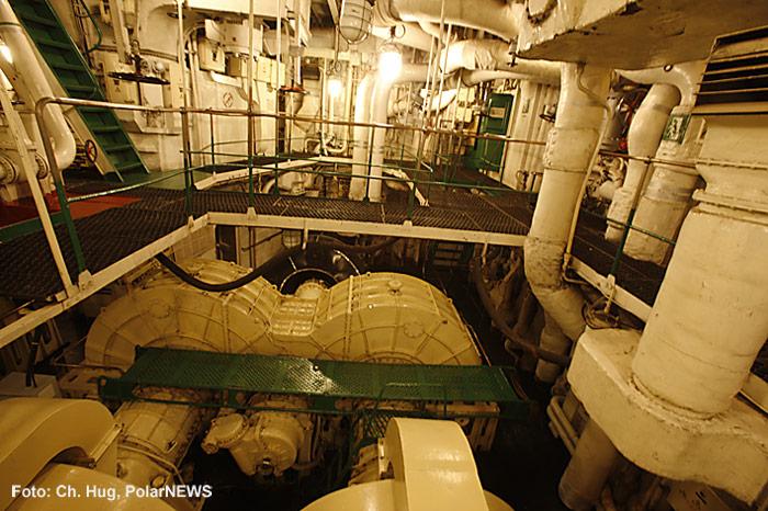 013-Eisbrecher-Lenin-Motorenraum