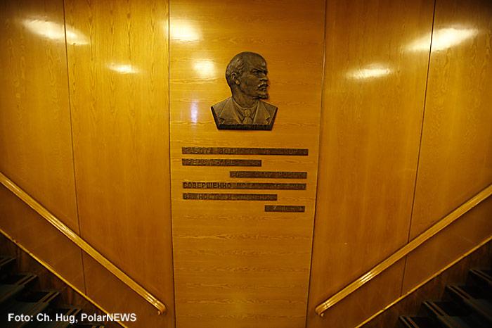 019-Eisbrecher-Lenin-Treppenhaus-Lenin
